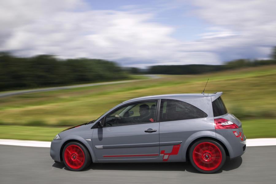  Renault Megane RS R26.R 2008 года  (фото 77 из 86)